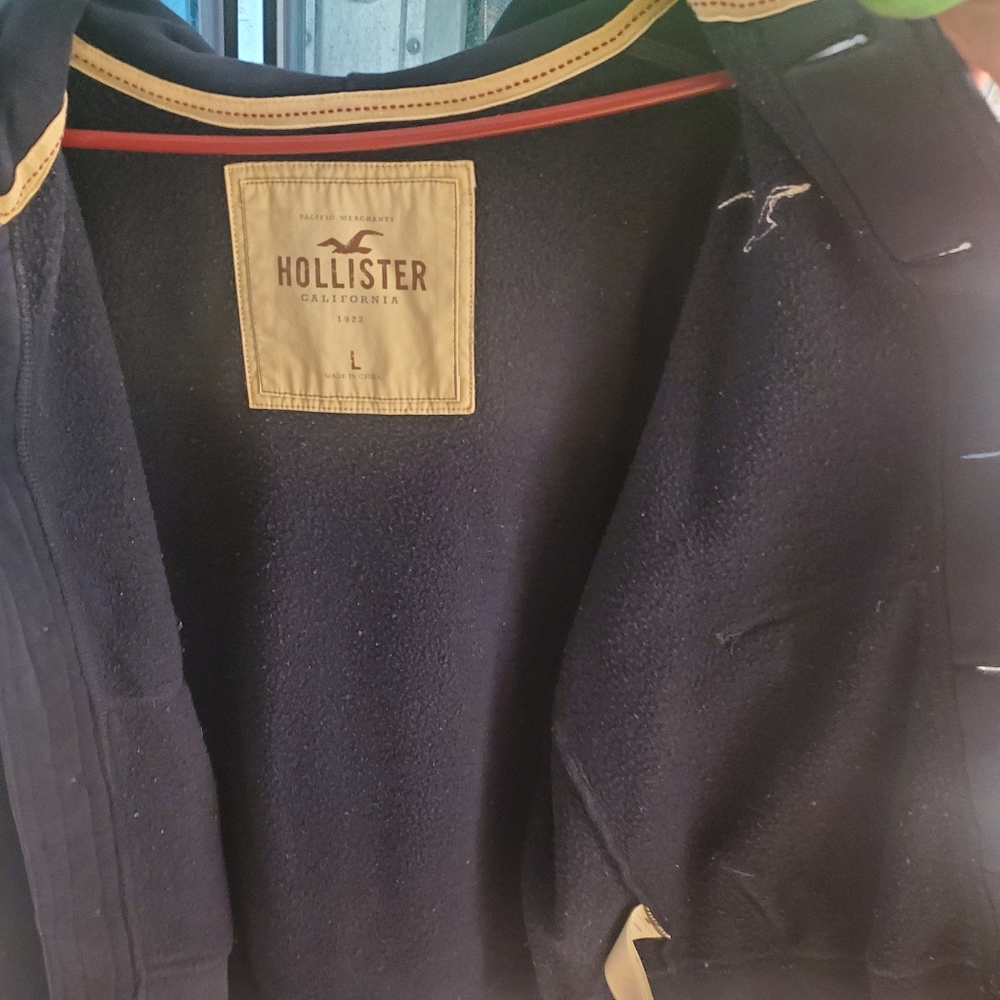 Button up hollister jacket - Picture 3 of 8